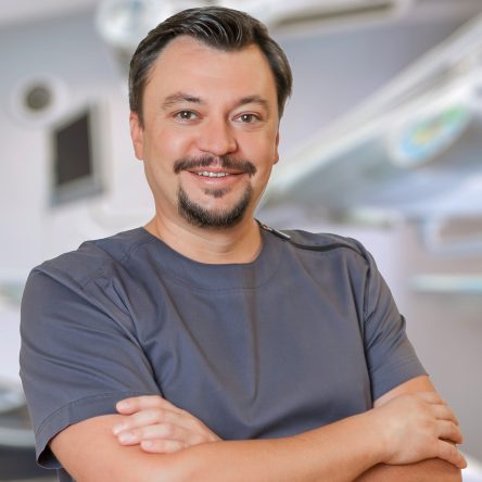 Соколов Николай Александрович, врач-ортодонт в Симферополе